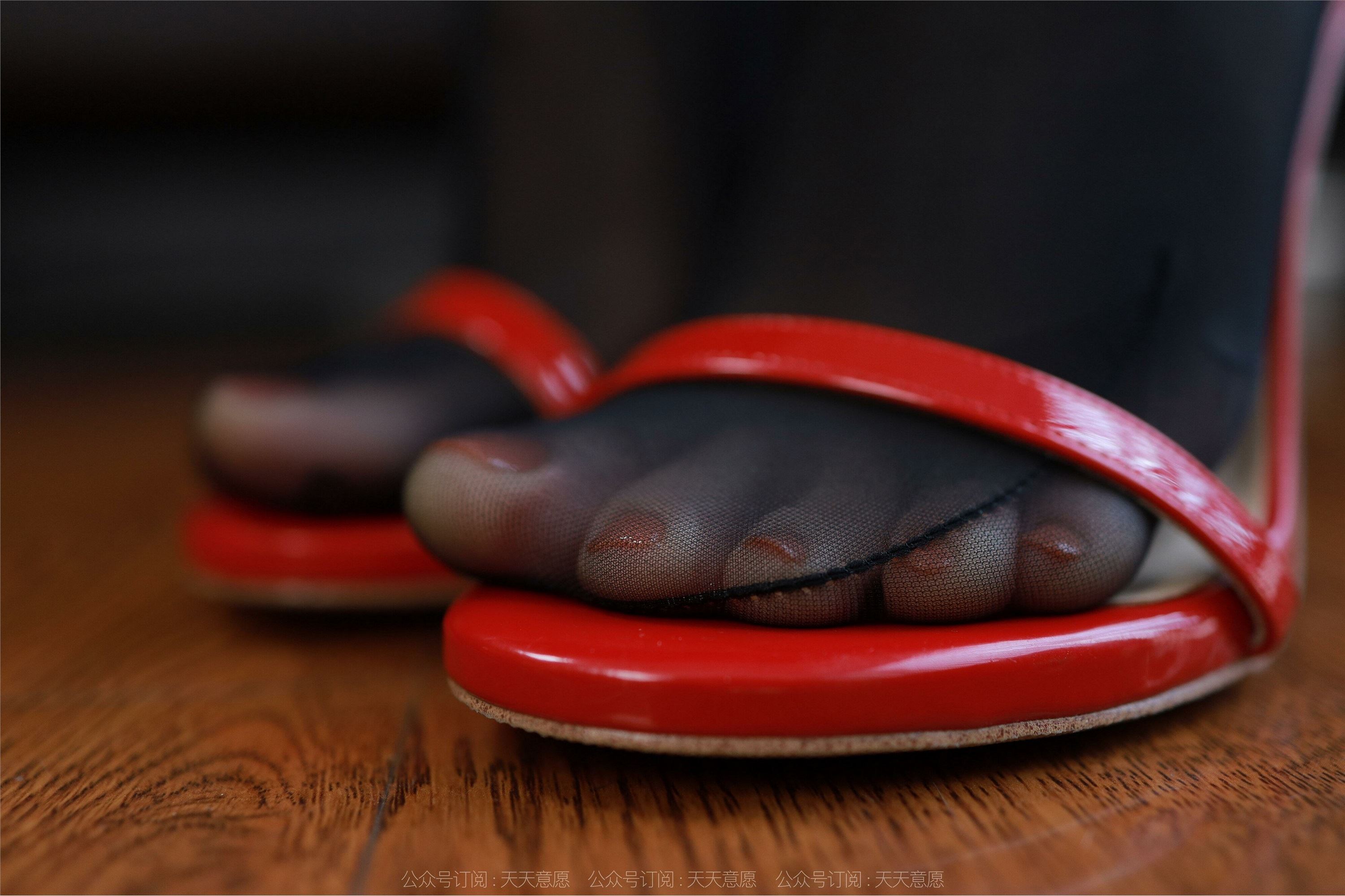 IESS异思趣向  2022.06.23 丝享家 1126：团团《一对黑玉》